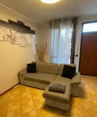 STUPENDO APPARTAMENTO A PIANO TERRA COMPLETAMENTE STUPENDO APPARTAMENTO A PIANO TERRA COMPLETAMENTE