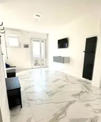 Nuova ristrutturazione parziale vista mare Nuova ristrutturazione parziale vista mare