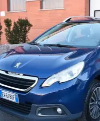 Peugeot 2008 1.2 82cv 5p OKNEOPATENTATO Peugeot 2008 1.2 82cv 5p OKNEOPATENTATO