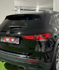Mercedes-Benz GLA 200 d 2.0 Premium Auto 150cv Mercedes-Benz GLA 200 d 2.0 Premium Auto 150cv