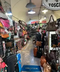 In centro a Siena, negozi in posizione ottima In centro a Siena, negozi in posizione ottima