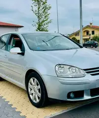 Volkswagen golf 1.9 tdi 105 cv 1 proprietario Volkswagen golf 1.9 tdi 105 cv 1 proprietario