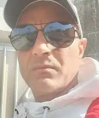 Cerco un lavoro come autista regione di Napoli Cerco un lavoro come autista regione di Napoli