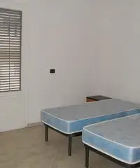 Camere pressi Via Garibaldi