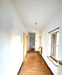 Casa in linea con scoperto