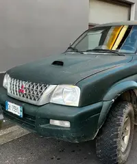 Vendo un auto L200 Vendo un auto L200