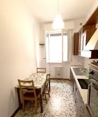 Stanza zona ospedale Parma Via Volturno