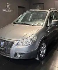 FIAT Sedici 1.6 16V 4x4 Dynamic FIAT Sedici 1.6 16V 4x4 Dynamic