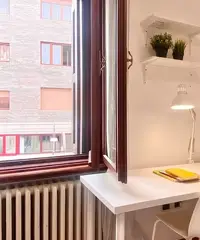 Stanza uso singola con utenze e servizi inclusi Stanza uso singola con utenze e servizi inclusi