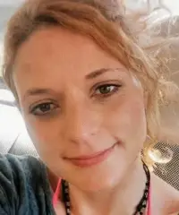 Pulizie ,baby sitter, Badante, servizio ai tavoli Pulizie ,baby sitter, Badante, servizio ai tavoli
