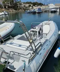 Imbarcazione gommata Imbarcazione gommata