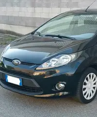 Ford Fiesta 1.2 BENZINA GPL 2012 TRATTABILE Ford Fiesta 1.2 BENZINA GPL 2012 TRATTABILE