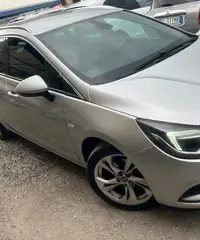 Opel astra 1.6d 110cv/led/bi-zona/cerchi/sensori