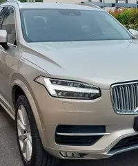 Volvo XC90 D5 AWD Geartronic 7 posti Inscription Volvo XC90 D5 AWD Geartronic 7 posti Inscription