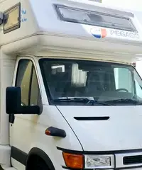 Mansardato 5 posti con poki km Mansardato 5 posti con poki km