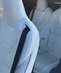 Tesla Model X 90D Tesla Model X 90D