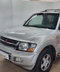 Mitsubishi Pajero 3.2 16V DI-D 3p. GLS2 Mitsubishi Pajero 3.2 16V DI-D 3p. GLS2