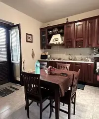 Appartamento con terrazzo a livello di 75 MQ Appartamento con terrazzo a livello di 75 MQ