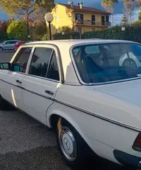 Mercedes w123 240d epoca Mercedes w123 240d epoca