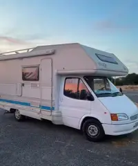 Ford Transit 2.5 i Ford Transit 2.5 i