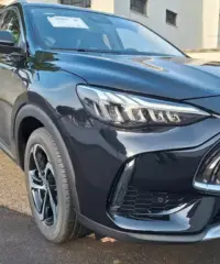 Mg HS 1.5T-GDI Luxury NUOVA Mg HS 1.5T-GDI Luxury NUOVA
