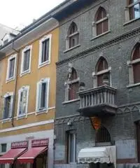 A 550euro stanza arredata per 1 o 2 studentesse da subito A 550euro stanza arredata per 1 o 2 studentesse da subito