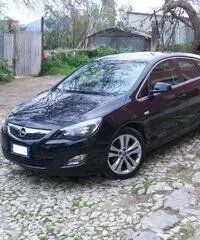 OPEL Astra 2.0 CDTI 165 CV 5p. Cosmo S OPEL Astra 2.0 CDTI 165 CV 5p. Cosmo S