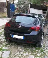 OPEL Astra 2.0 CDTI 165 CV 5p. Cosmo S OPEL Astra 2.0 CDTI 165 CV 5p. Cosmo S