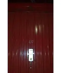 Privato affitta box auto via Verolengo 121, Torino