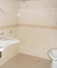 Negozio in Affitto di 150mq - Avellino Negozio in Affitto di 150mq - Avellino