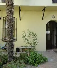 Rimini Centro ufficio 1 vano con sala attesa e bagno Rimini Centro ufficio 1 vano con sala attesa e bagno