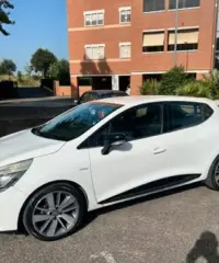 RENAULT CLIO 1.5 dCi COSTUME NATIONAL RENAULT CLIO 1.5 dCi COSTUME NATIONAL