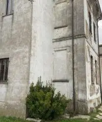 Villa stile Liberty del 1900 indipendente con giardino Alseno  (PC) Villa stile Liberty del 1900 indipendente con giardino Alseno  (PC)