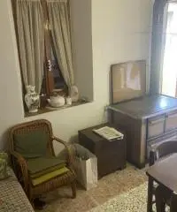 Rustico con accessori e terreno 9 ha