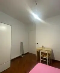 Stanza singola libera da subito - langhirano (pr)