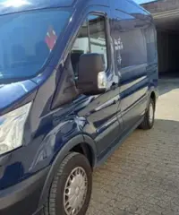 Furgone Ford transit blu notte Furgone Ford transit blu notte