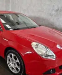Alfa Romeo Giulietta 1.4 t. m.air Distinctive 170c Alfa Romeo Giulietta 1.4 t. m.air Distinctive 170c