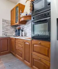 Soluzione indipendente con ampio terreno privato Soluzione indipendente con ampio terreno privato