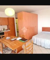 MONOLOCALE A BRUSAPORTO