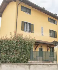SOLUZIONE INDIPENDENTE CON GIARDINO| 232 MQ | RIST SOLUZIONE INDIPENDENTE CON GIARDINO| 232 MQ | RIST