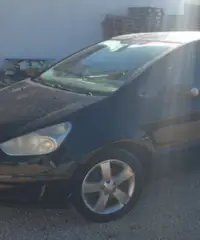 Ford S-Max 2.0 TDCi 140CV Titanium7posti Ford S-Max 2.0 TDCi 140CV Titanium7posti