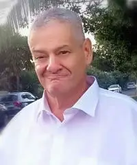DESIDERO UNA RELAZIONE A ROMA DESIDERO UNA RELAZIONE A ROMA