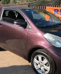 Toyota iQ 1.0 Adatta per neopatentati Toyota iQ 1.0 Adatta per neopatentati