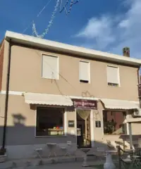 Locale commerciale Locale commerciale