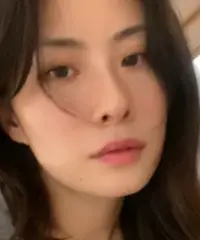 Cerco un uomo con una forte ironia e una buona Cerco un uomo con una forte ironia e una buona