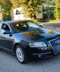 Audi A6 2.0 16V TDI Berlina - 2006 Audi A6 2.0 16V TDI Berlina - 2006