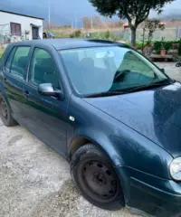 VOLKSWAGEN Golf 4ª serie - 2002