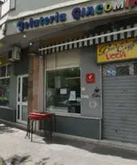 Locale commerciale Locale commerciale