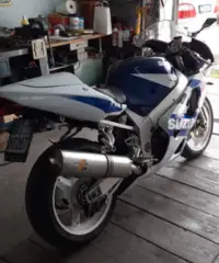 Suzuki GSX R 600 - 2003 Suzuki GSX R 600 - 2003