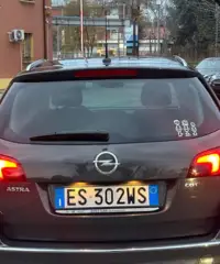 Opel Astra 1.7 CDTI 110CV 5 porte Business